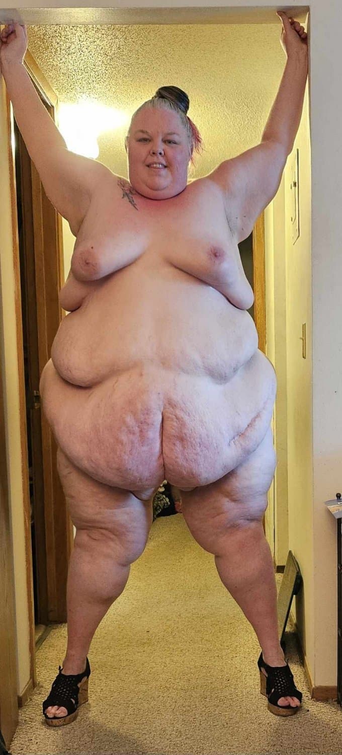 Nasty Public Fat Bitch Aprill Thompson is addicted to BBC