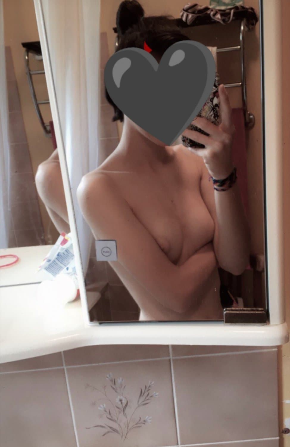 Hot teen faceless nudes