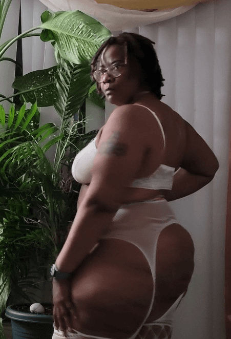 New update & pictures on this freaky mature bbw & I have her social media info also