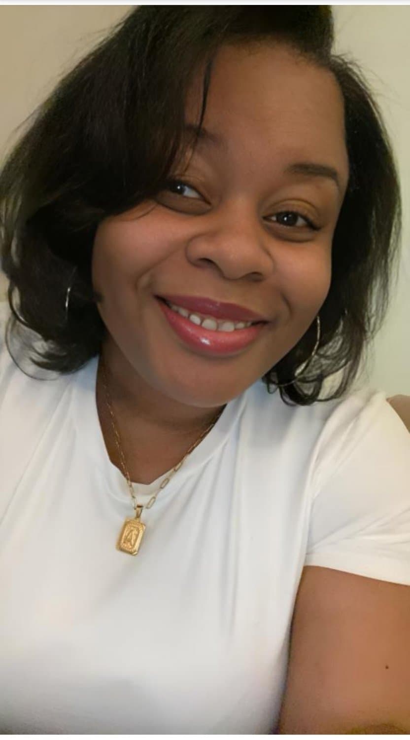 I love the way my friend gail look at me with those sexy little eyes so fucking sexy