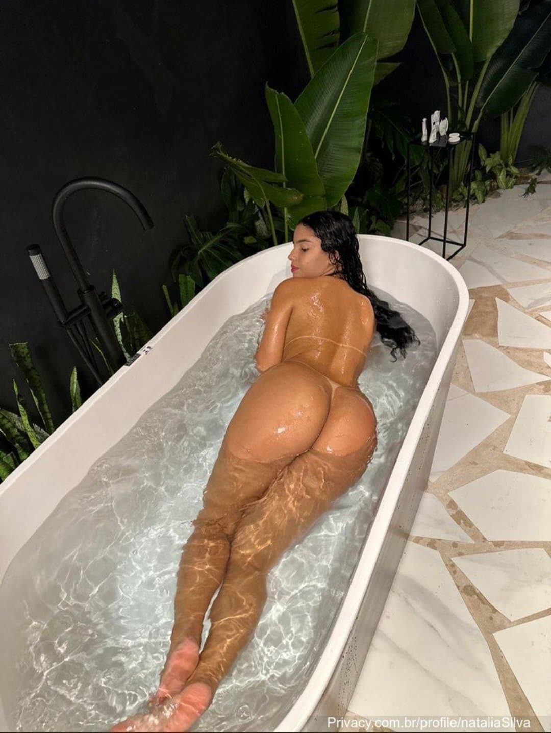 Natália Silva Natália Soares (Natáliaa_silvaaaa)