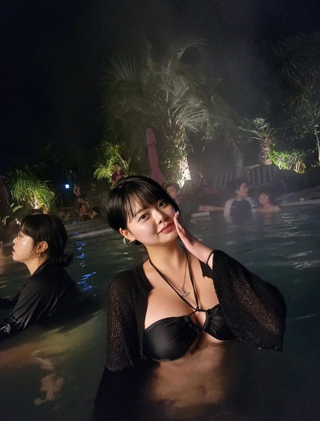 Asian amatuer bikini slut