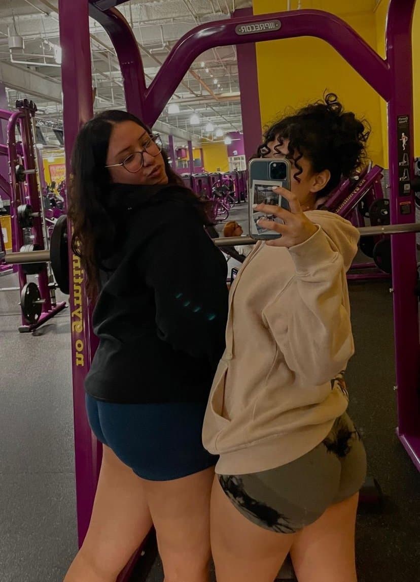 My cousin with her bigbutt