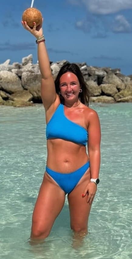 Hot Southern wife and mama Instagram influencer.