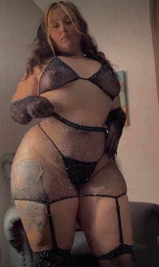 Sexy White Escort Bust That I have fuck this month