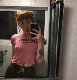 Hope nobody recognises this Welsh webslut, kik me on swdeg9 if you do