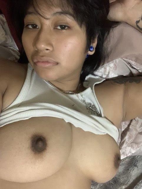 Latina slut Brenda shown off in all her glory