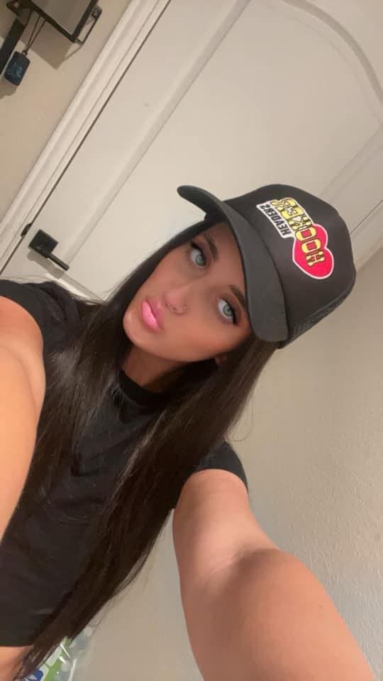 Disclosure #271: Camgirl college experience