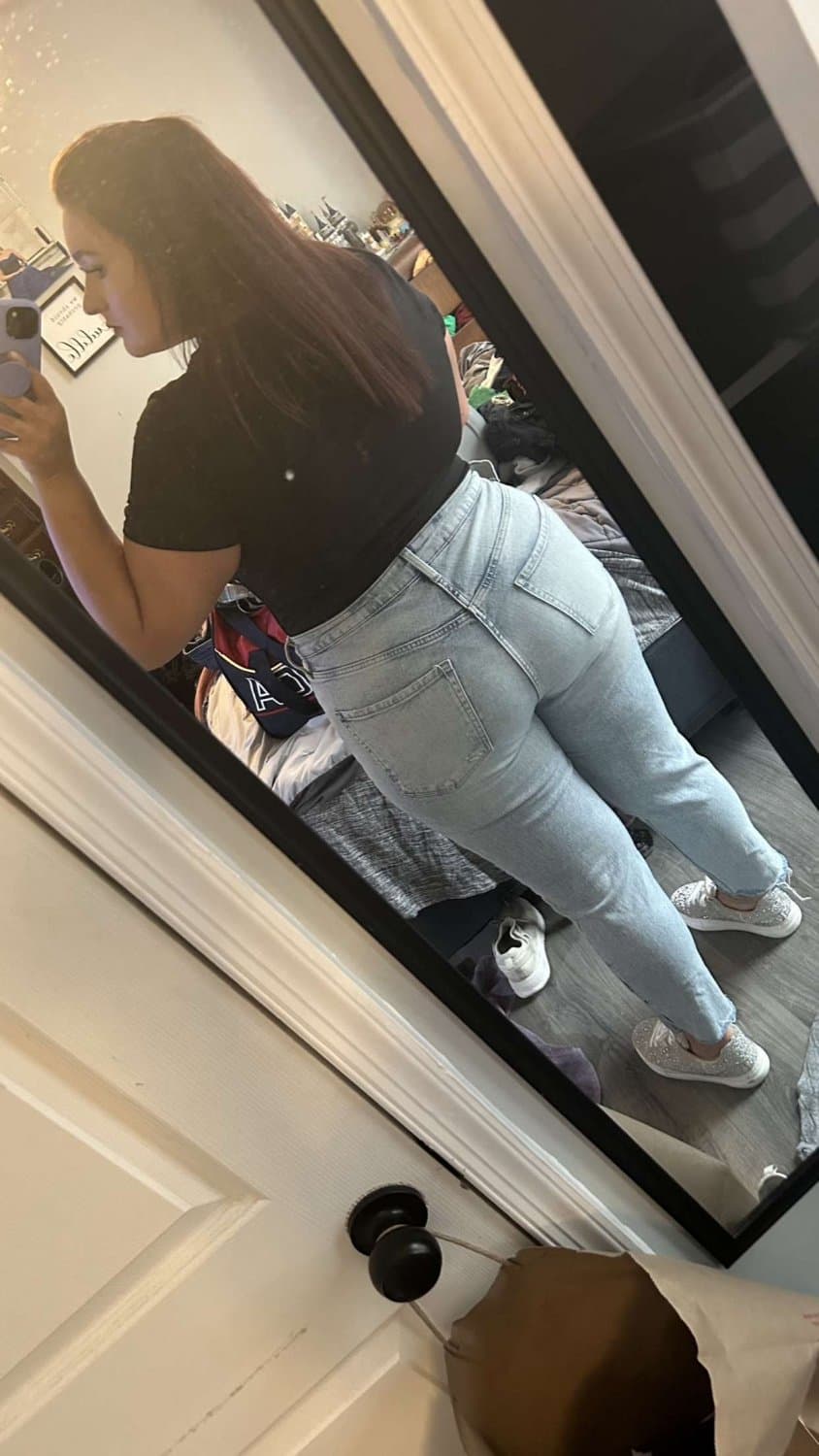 Buddy wanted his ex wife to be seen by all Jocelyn 25