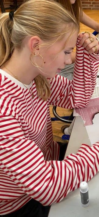 Click to view full size Pics and creepshots of my classmates