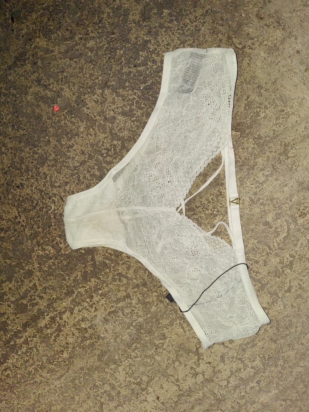 Calzones y tangas sucias de mi tía ??