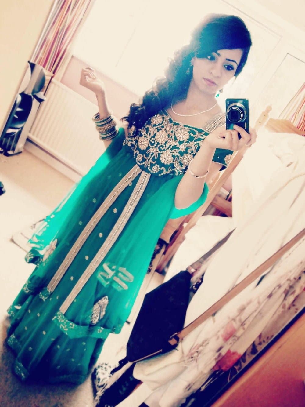 Hot Beautiful Desi Indian Slut Nude Selfie Leaks