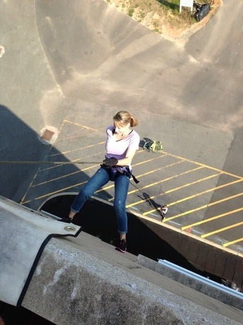 Slutty MILF Maria Opens Her Big Sloppy Cunt