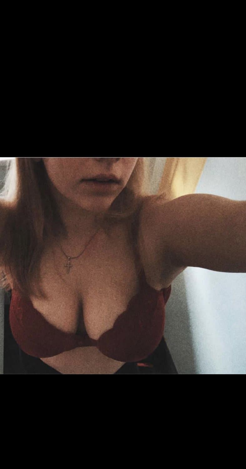 Blonde deutsche Schlampe ilona will gefickt werden