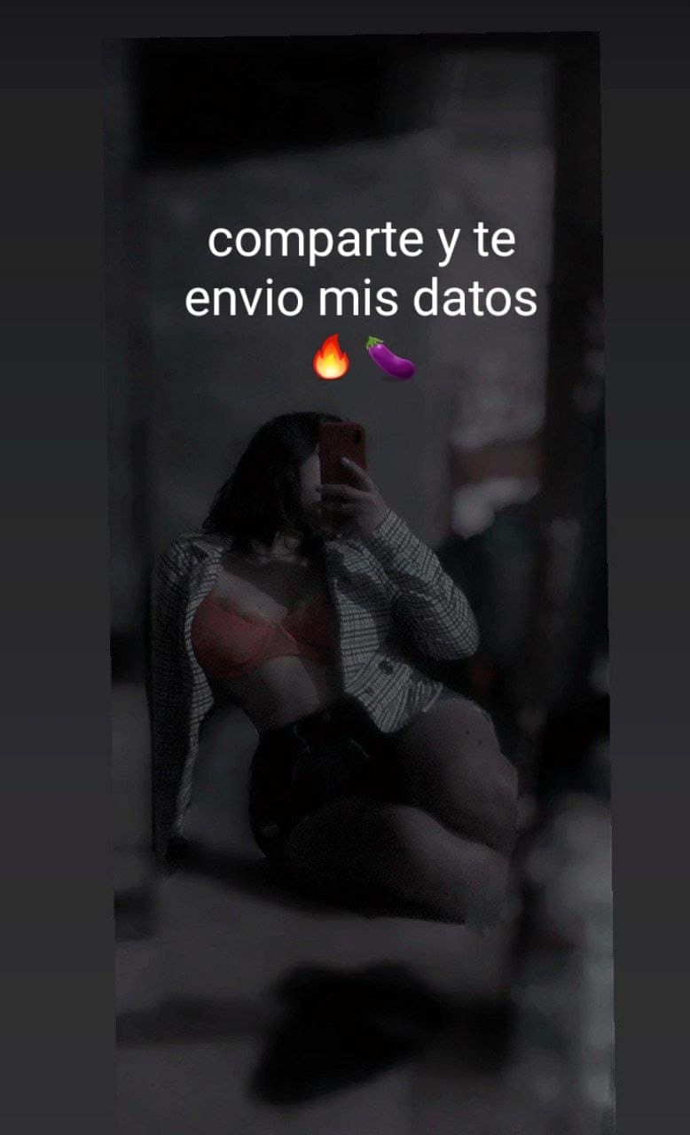 Click to view full size Mexicana mostrando su enorme culo, puta barata mostrándose gratis