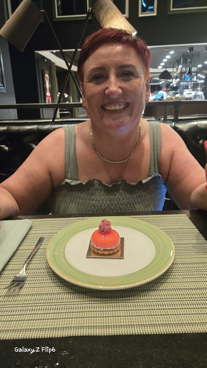 German slut Larysa Renner