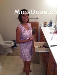 Indian NRI Wife Having Affair with White Guy Giving Blowjob While Talking to Husband and having sex