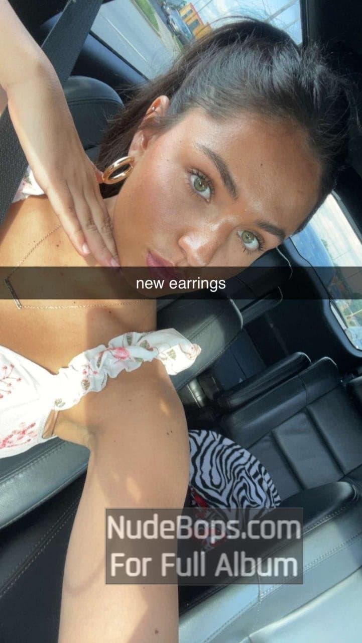 Click to view full size abg bad baddie white snowbunny hispanic bad perky tits