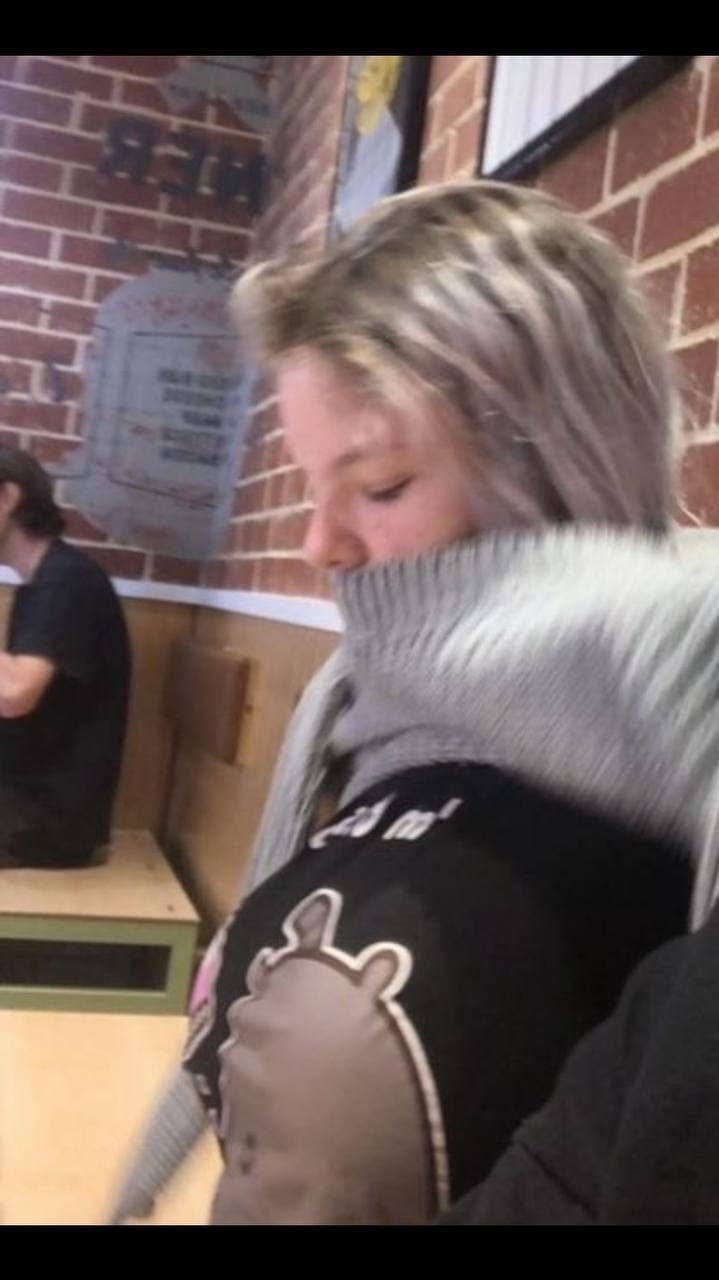 Aussie slut Evelyn Mavin