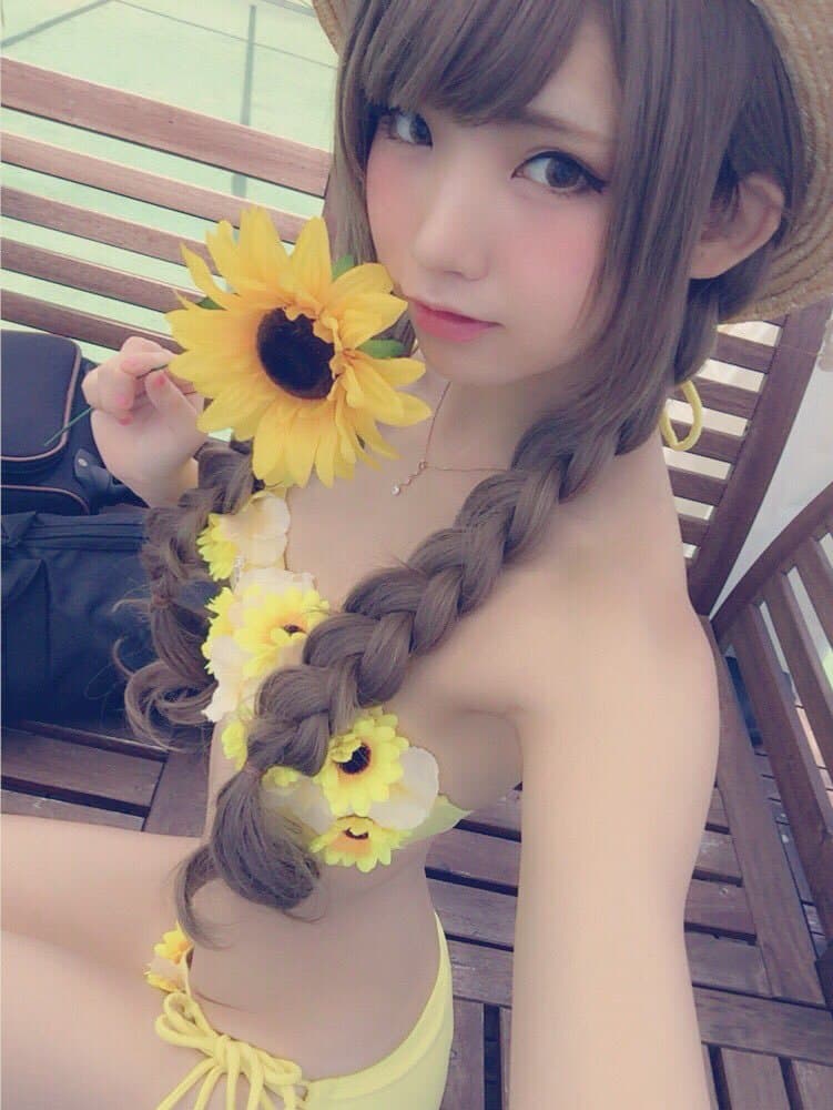 ENAKO RIN: these Japanese Cosplayer worth the waste of your offspring/ baby oil housed in your balls