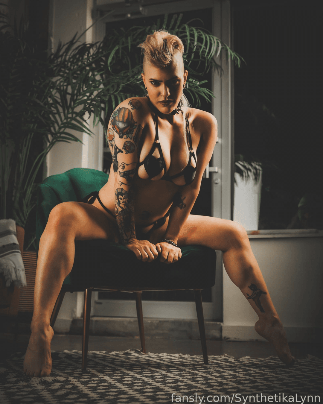 Click to view full size Sinn