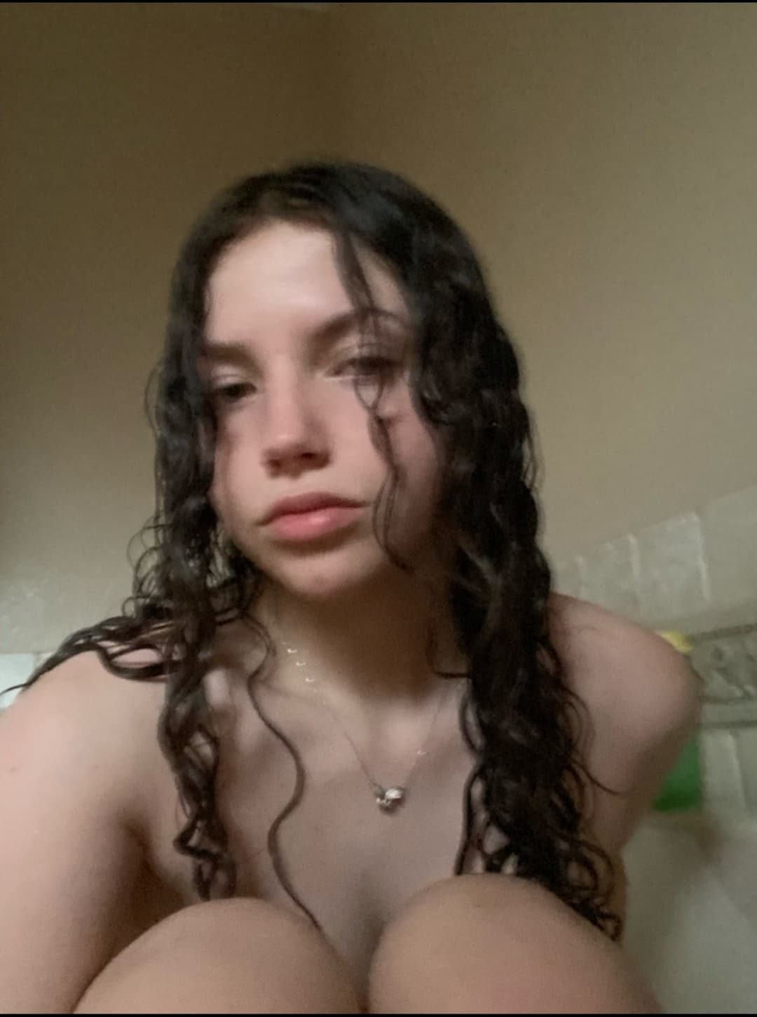 Irl teen slut Fran has amazing curves