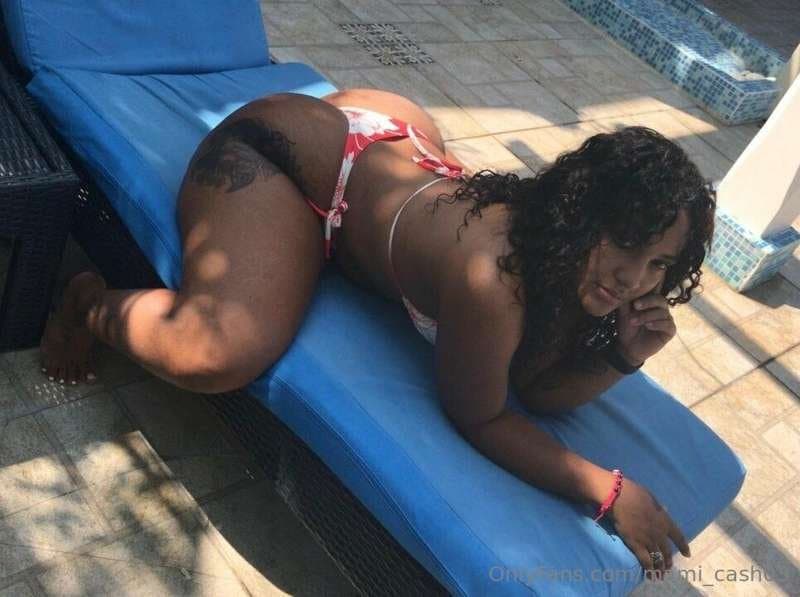 Click to view full size S3xY slIM BIG B0oTy dominicaN MaMi!!!!!