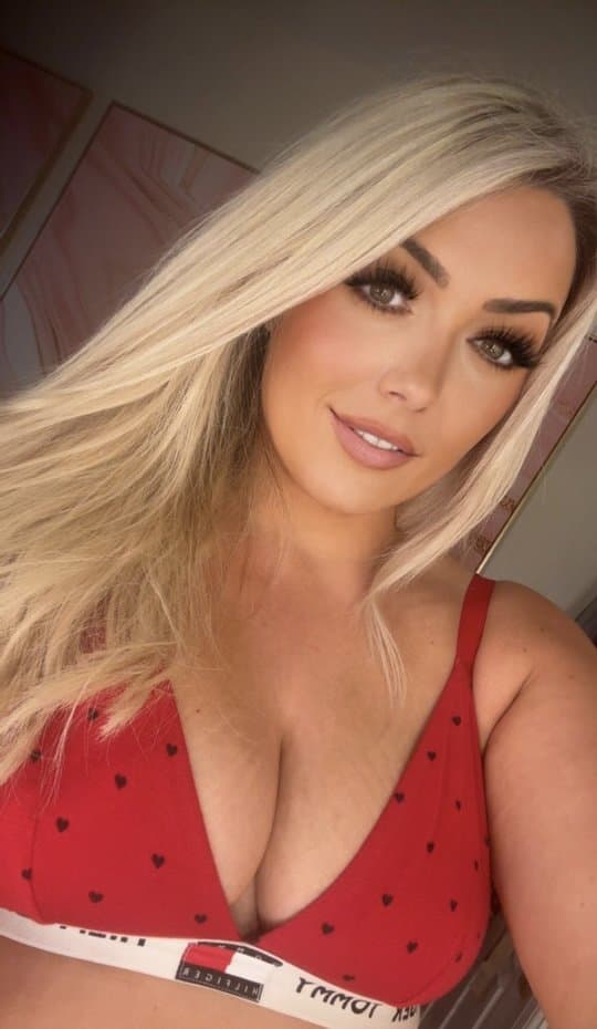 Hot milfs spicy pics leaked