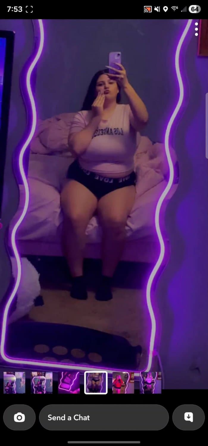 Click to view full size White bbw Yubo slut cock reaction