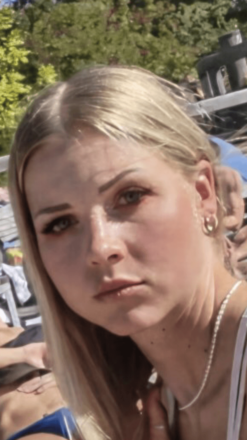 Creeper keeper: teen whore is craving attention ?