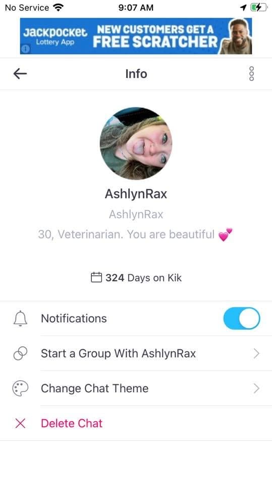 Ashlyn loves being a slut on kik