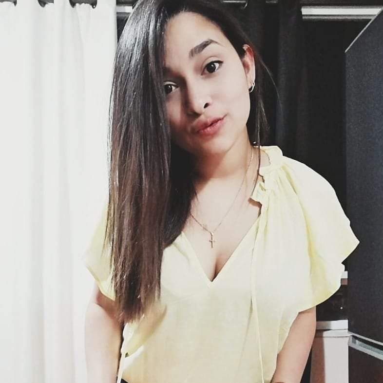 La perra de Marises merece una cogida de garganta hasta venirse dentro por puta???