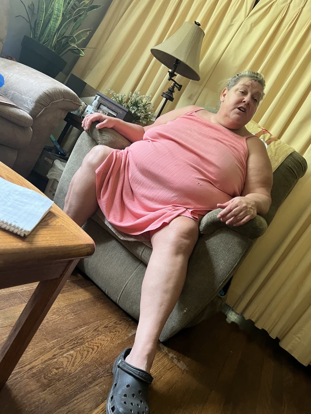 Real ssbbw mom candid too fat to stand and cook but fat enough to fuck