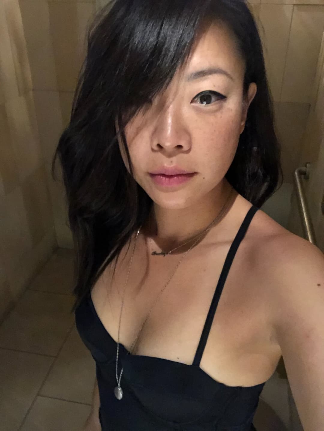 Asian Vegas wife caught pt.1