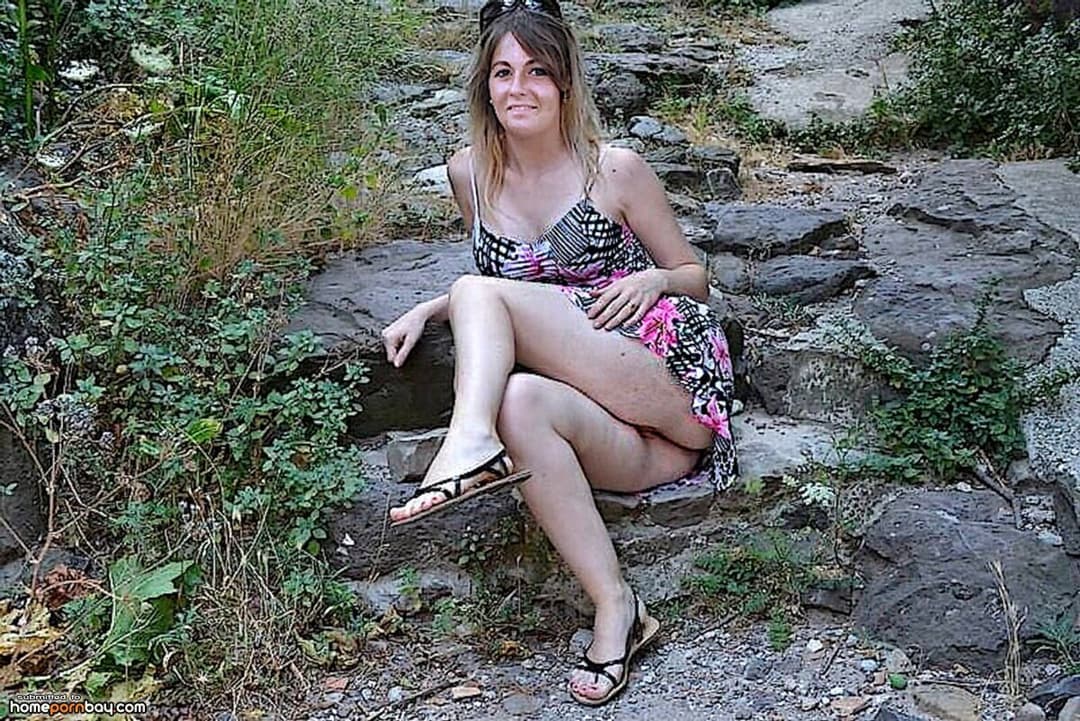 Wife with Amazing Hourglass Shape & Bubble Butt