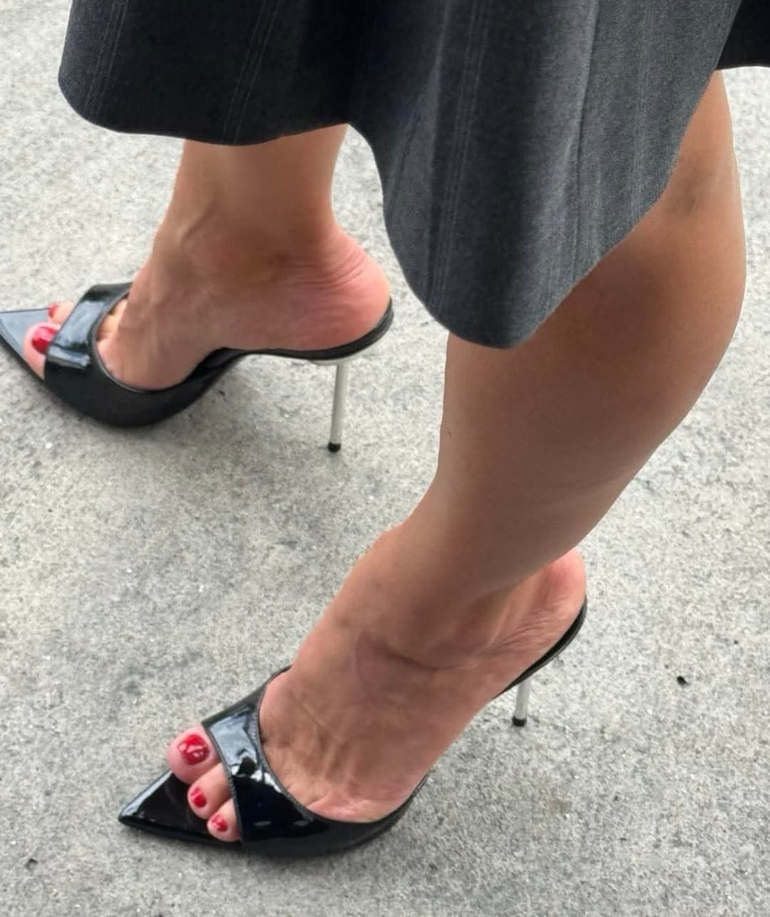 Feet to bite lick and cum