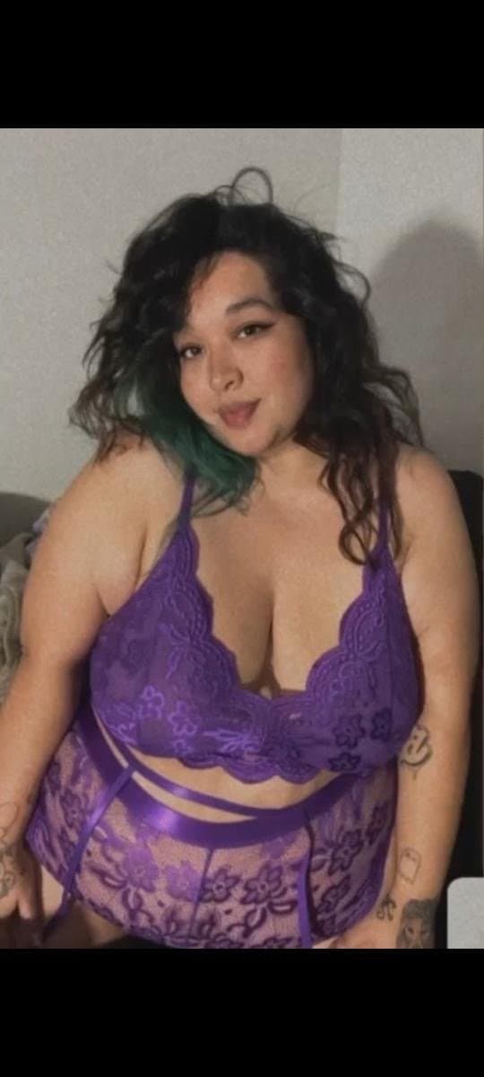 She wanted to show me her Barney suite and how she spreads her ass ??