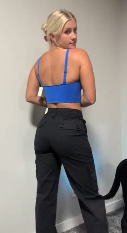 Sexy Sidney - Cheerslut humiliation