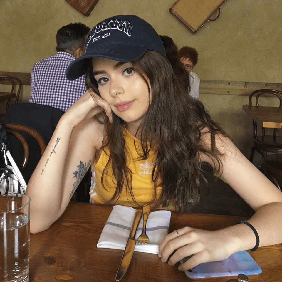 Young hot slut, amazing faceporn. Big boobs