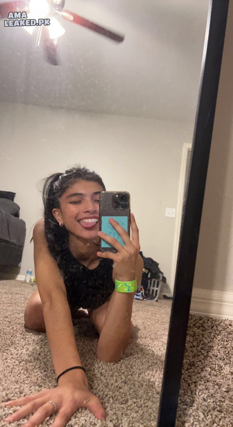 Kenzie Hayes Leaks Part 1