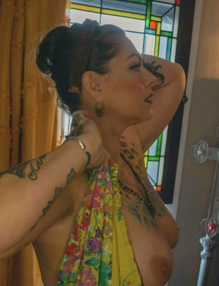 Danielle Colby Big Luscious Breast & Hot Juicy Ass Has Me Leaking ?? Vol 1