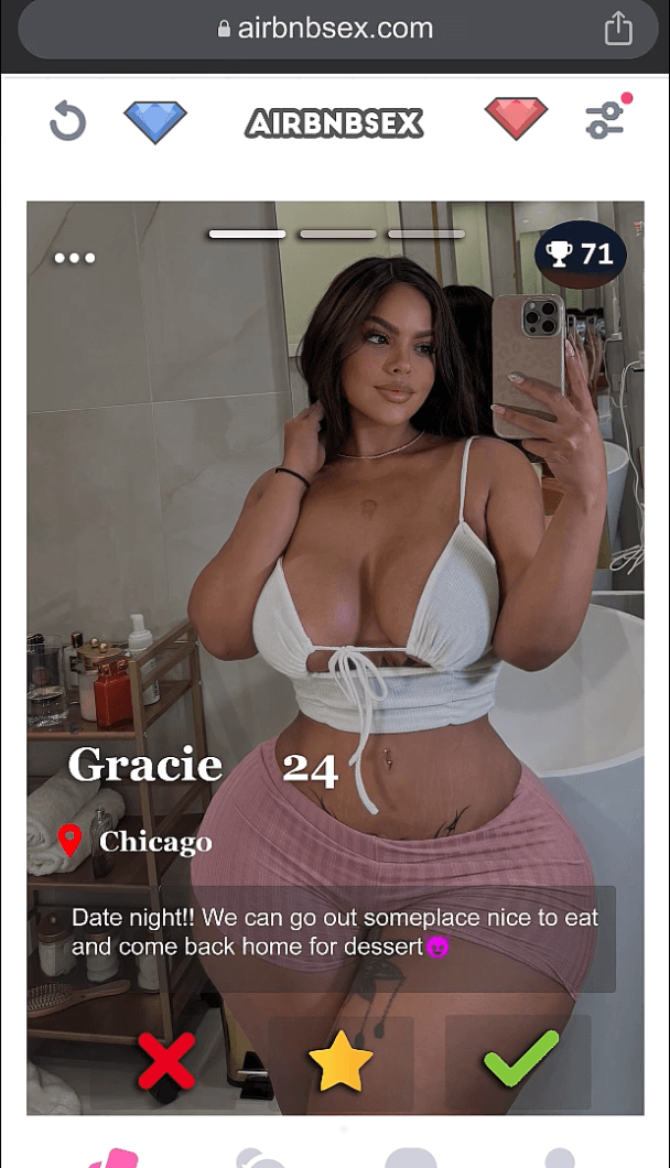 Gracie, 24 Yo - Curvy Latina With Huge Ass