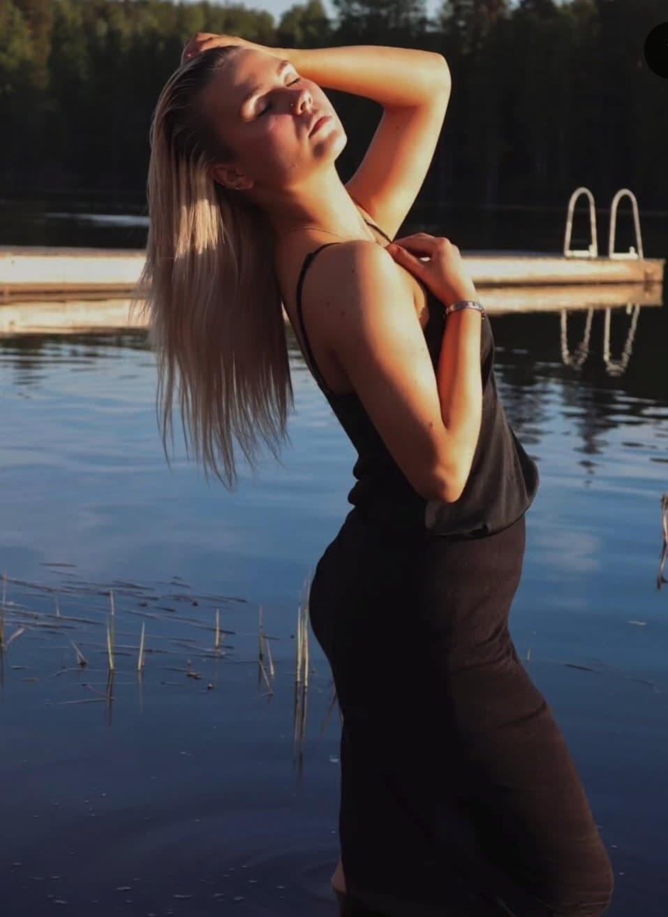 Click to view full size I found this one dude older sister go make him cry and scare on kik: honkka7