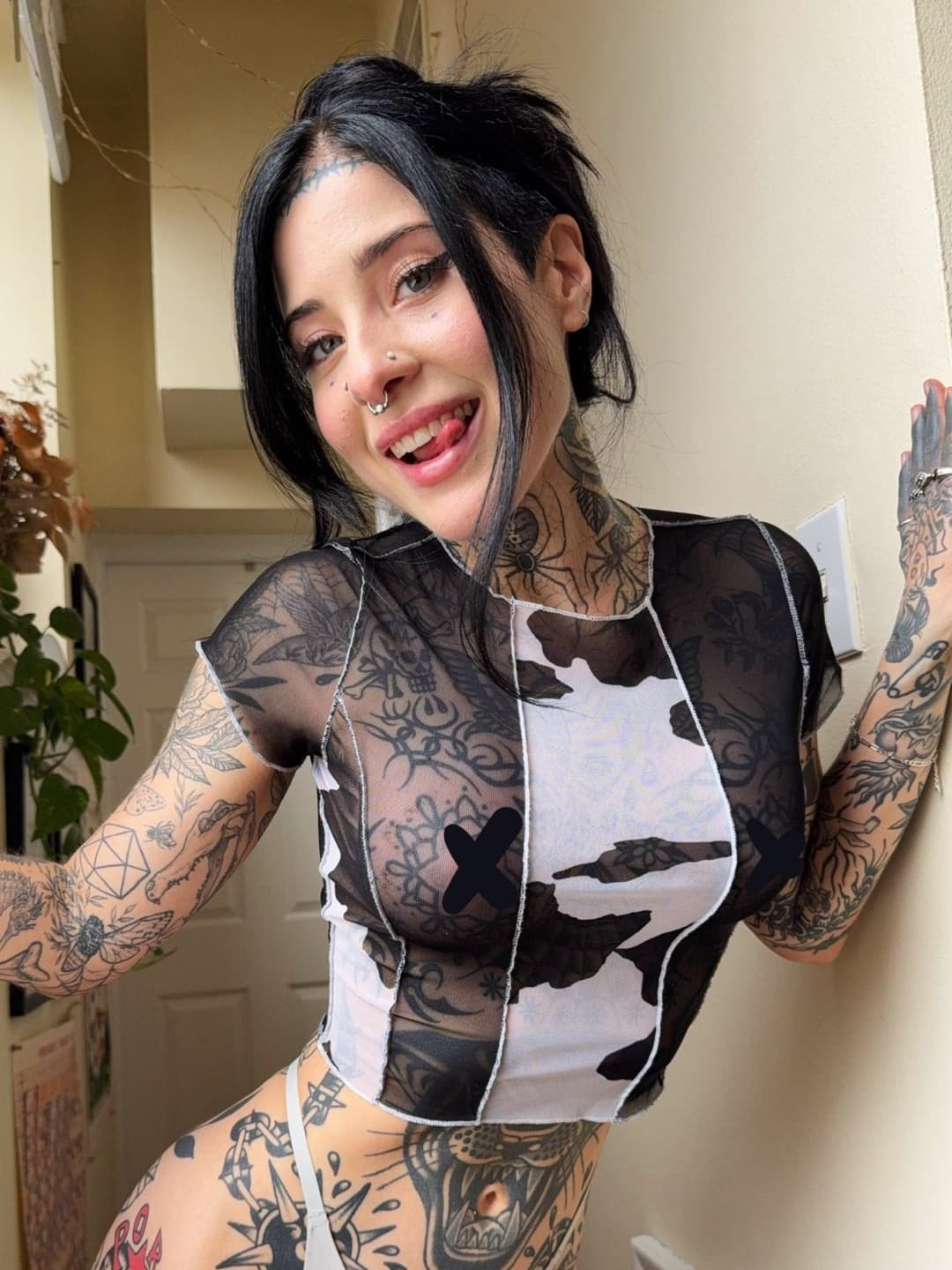 BEAUTIFUL HOT TEEN ABG MASTURBATING (LEALED) (joy, latina, teen, ass, e-girls, asian, abg, japanese)