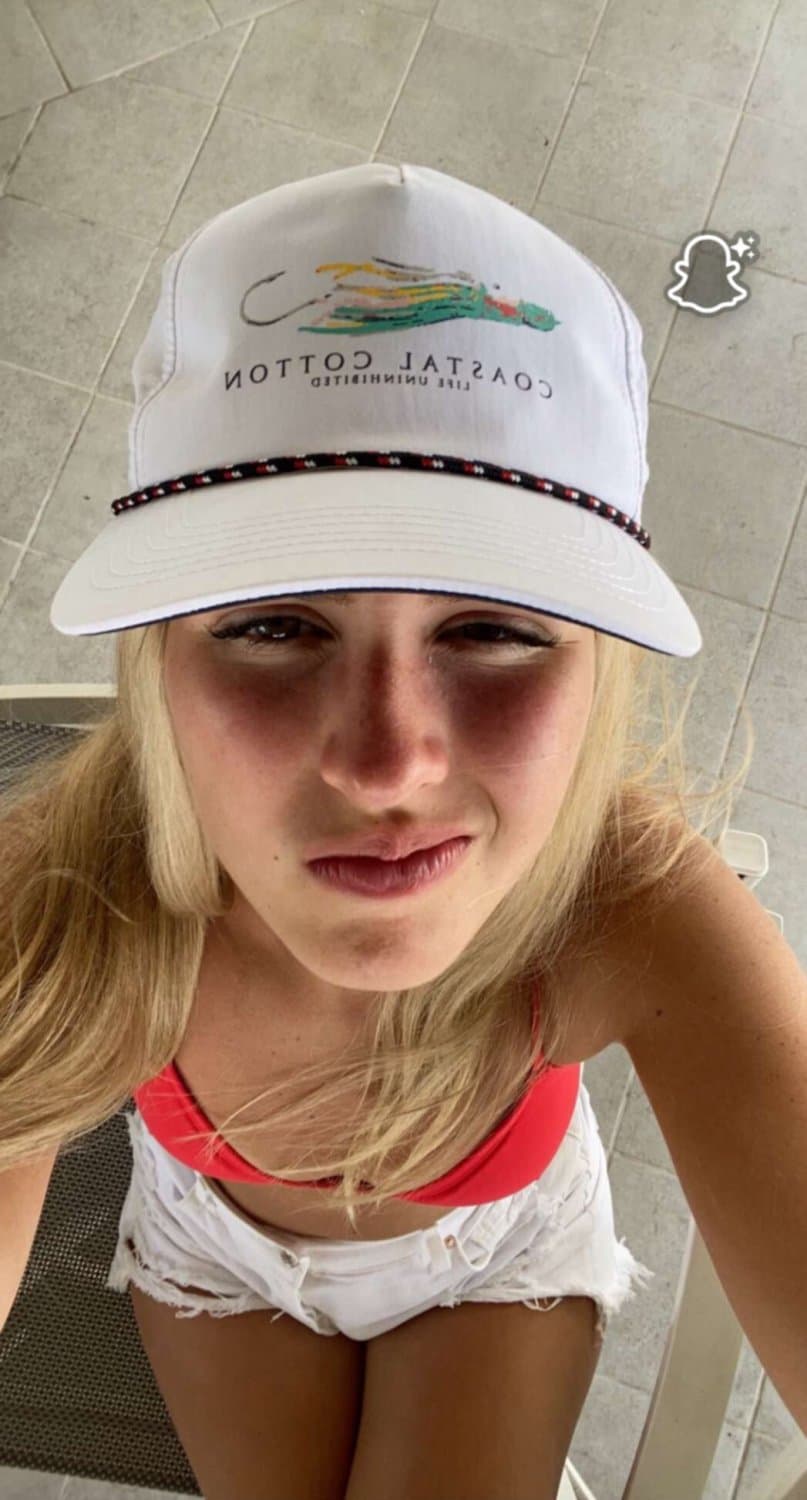 Annabel 22 shown by her bf