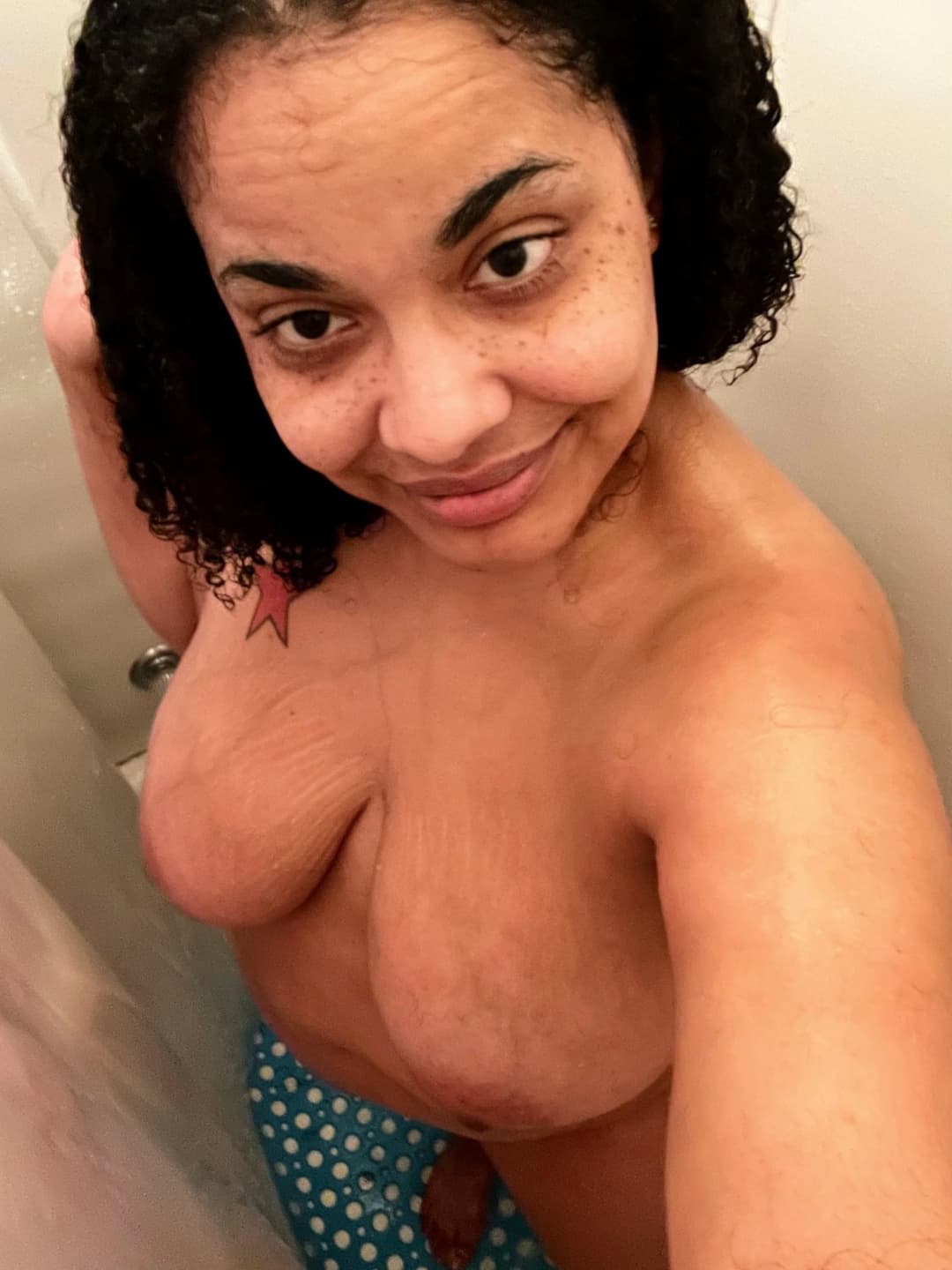 Click to view full size Sexy ebony Reddit girl