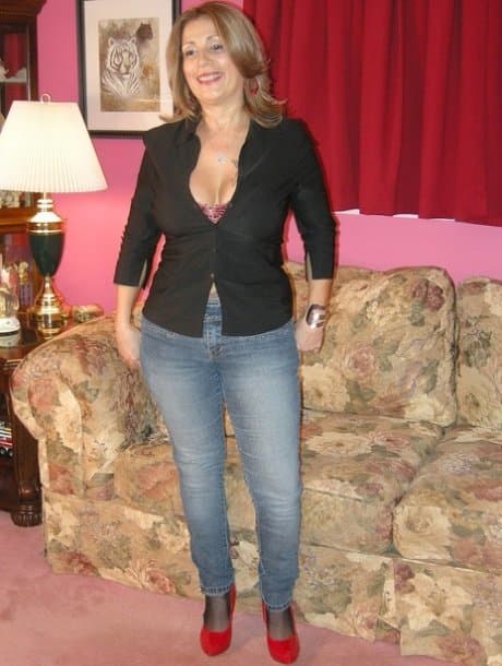 Slut Granny BBW Plumper Latina is a fucking pervert and major cock sucker