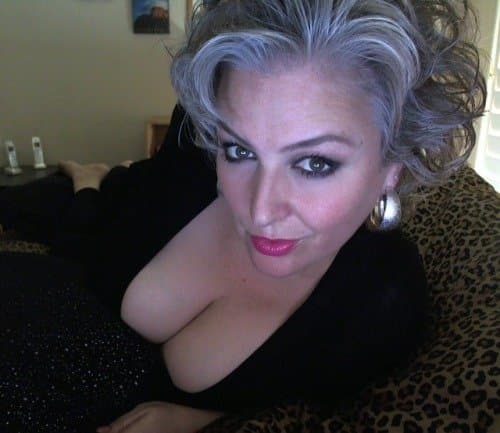 Gorgeous busty classy milf Anna