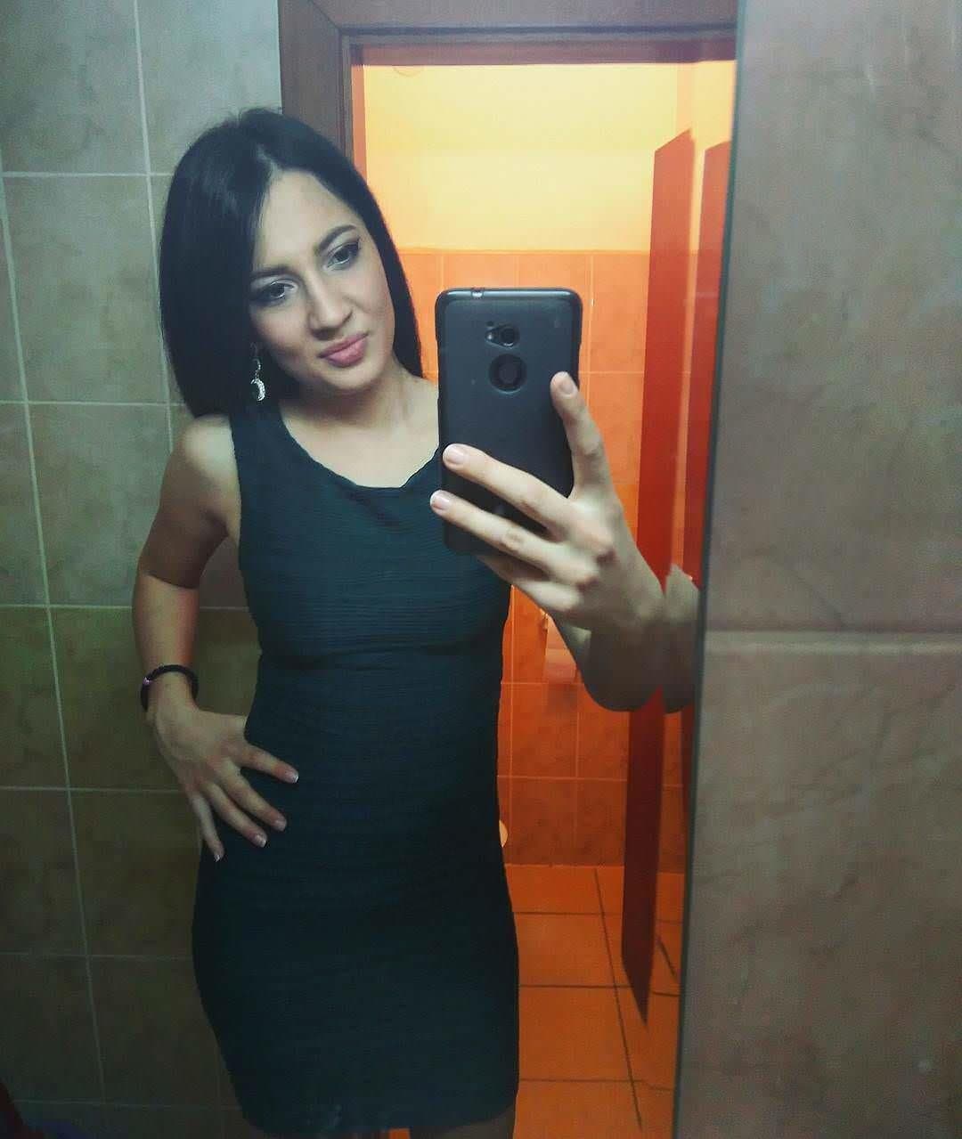 Jelena Zoric, 31yo, young Serbian milf hated by her husband