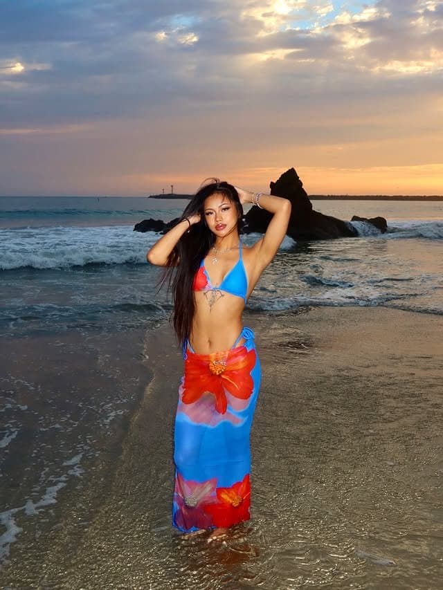 Sexy phat ass ABG teen Noelle